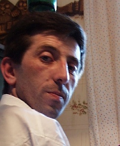 А жизнь прекрасна и удивительна